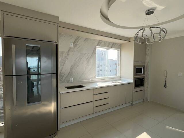 Apartamento para Venda em Navegantes - 3