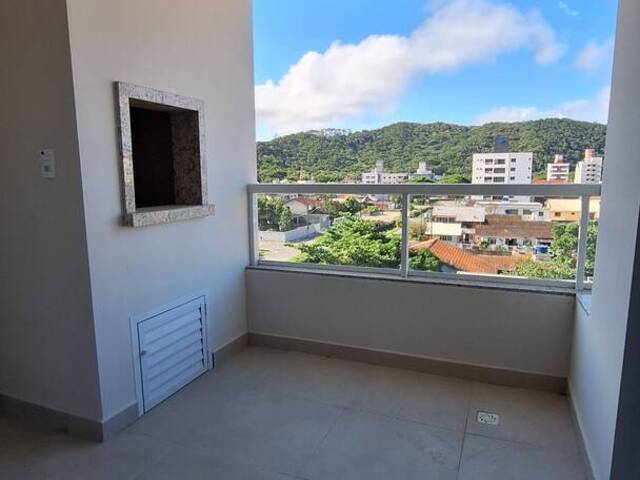 Apartamento para Venda em Navegantes - 2
