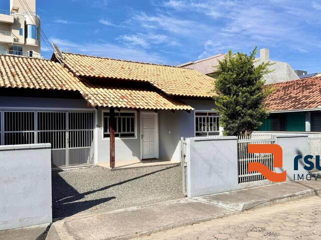 #473 - Casa para Venda em Navegantes - SC - 1