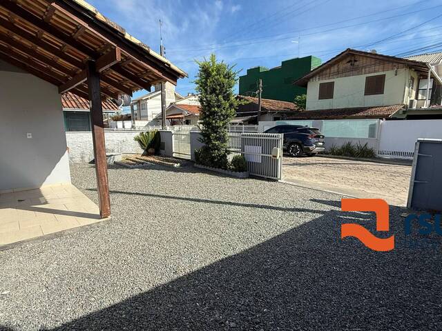 #473 - Casa para Venda em Navegantes - SC - 2