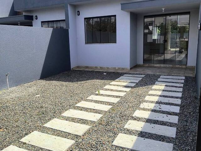 #1009 - Casa para Locação em Navegantes - SC